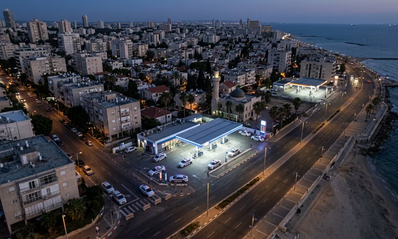 צבא ארה"ב הפציץ מכליות נפט איראניות ליד ח'ארג' וג'אסק