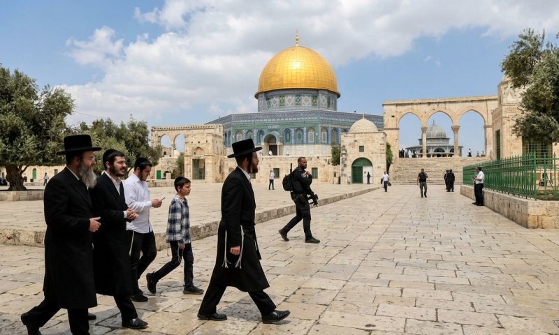 כ-600 יהודים עלו להר הבית בראש השנה: שניים הורחקו כי תקעו בשופר