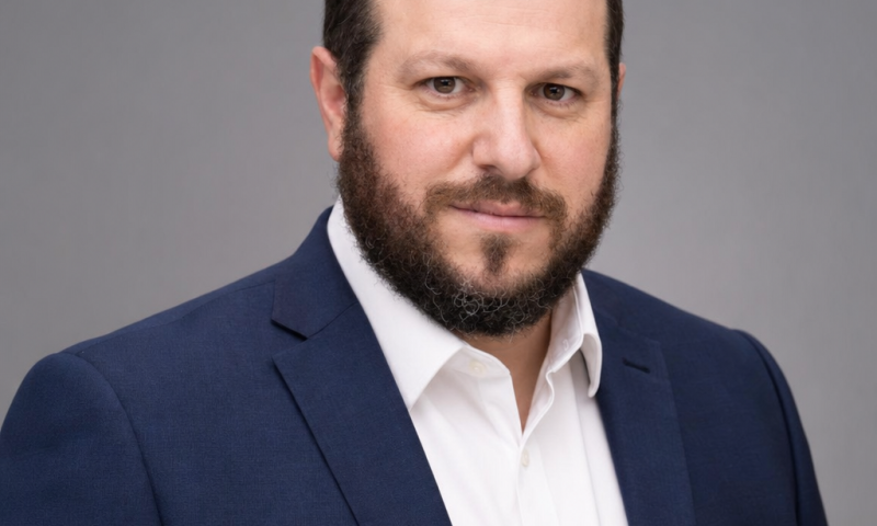שר אליהו שלח וואטסאפ לשופט עליון כדי לבלום עצירת מינוי שהוא מקדם