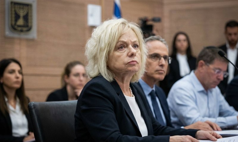 היועמ"שית דורשת מבג"ץ: הקפיאו את חוק התקשורת של קרעי