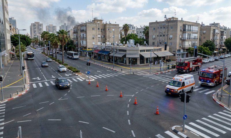 שריפה בבניין בתל אביב: ארבעה נפגעו משאיפת עשן