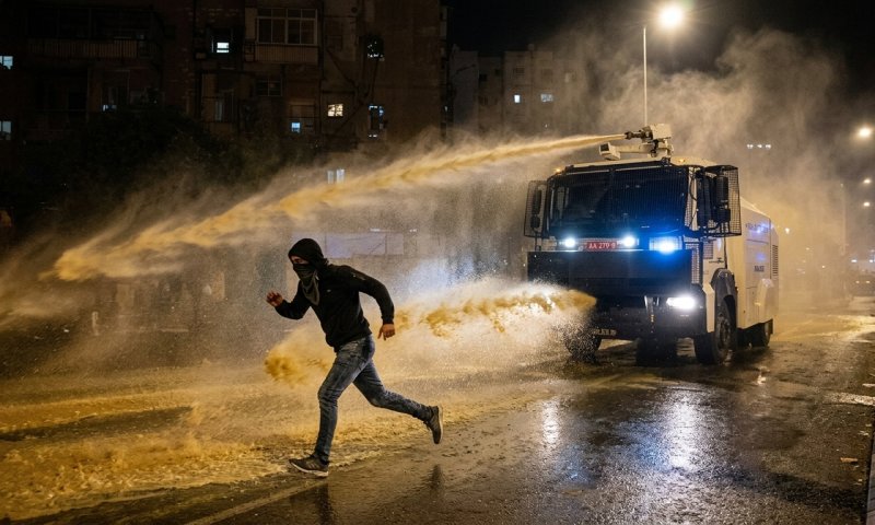 הכנסת אסרה את "הבואש": מכוניות ההתזה יורשו להשתמש במים נקיים בלבד