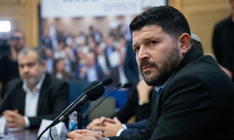ח"כ אלמוג כהן חוגג בפריימריז בליכוד: "מודה לבורא עולם"