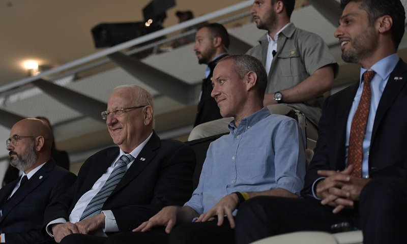 טרופר: "לא נשב בממשלה של נתניהו, נדאג למשרתים"