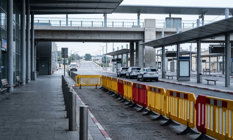 חשד לדקירה בתחנה המרכזית בלוד: כוחות ביטחון במקום