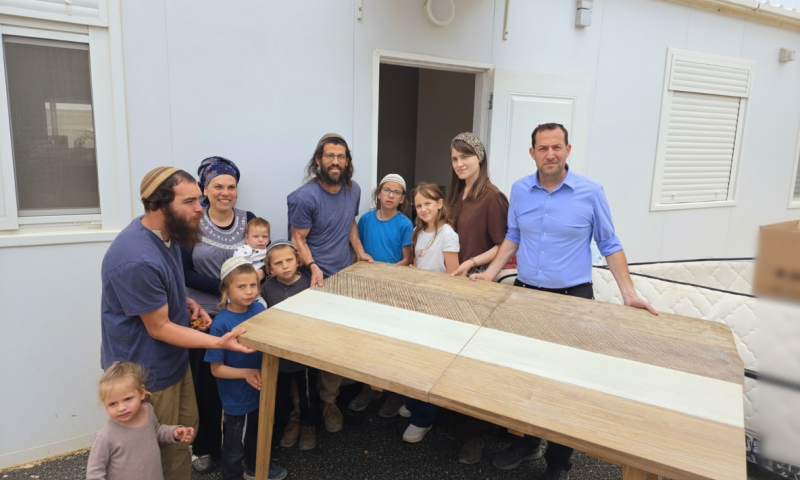 שא-נור שבשומרון מתחדש: 16 משפחות עברו לקרוואנים 20 שנה אחרי הפינוי