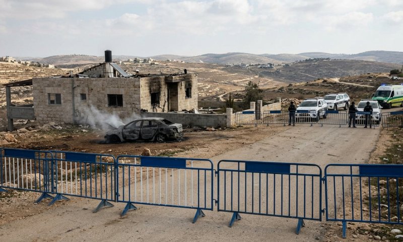 פורעים יהודים תקפו בית פלסטיני בדרום הר חברון והציתו רכב