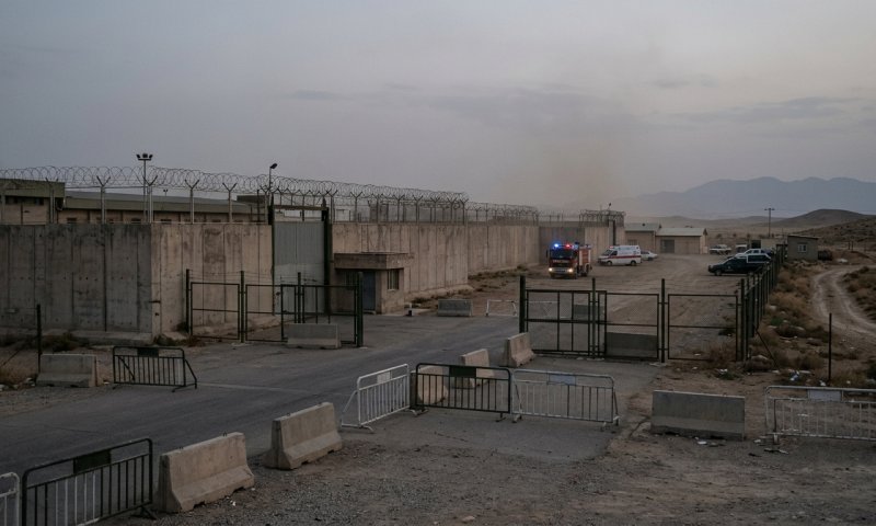 איראן הוציאה להורג שלושה מפגינים, אישה נורתה למוות במהומות