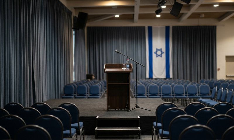 בנו של חמינאי שובר שתיקה: "הנקמה חייבת להתבצע בקרוב"