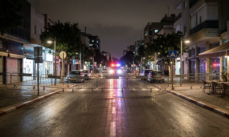 ירי במרכז הרצליה: המשטרה איתרה ראיות בזירה, החשד - פלילי