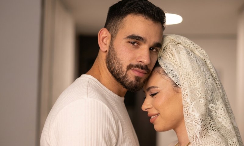 ישראל דויטש שבר שטר ואמר: "זו לא זוגיות"