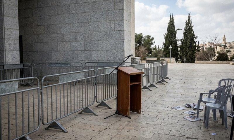 השר אמסלם: "כמעט כל הגזענים בישראל הם אשכנזים"
