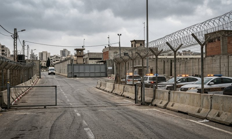 מהומות בבני ברק: חרדים ניסו לפרוץ לבסיס צה"ל בפעם השלישית