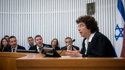 דפנה ברק ארז