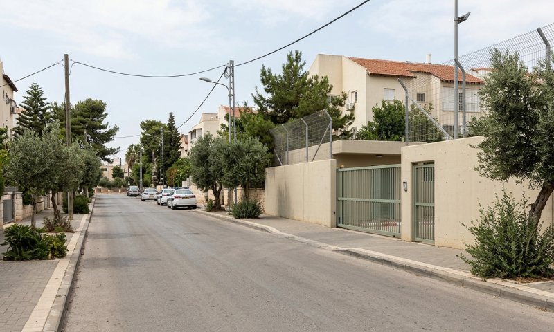 אישום: שני שוטרים היכו באכזריות תושבים בתל שבע