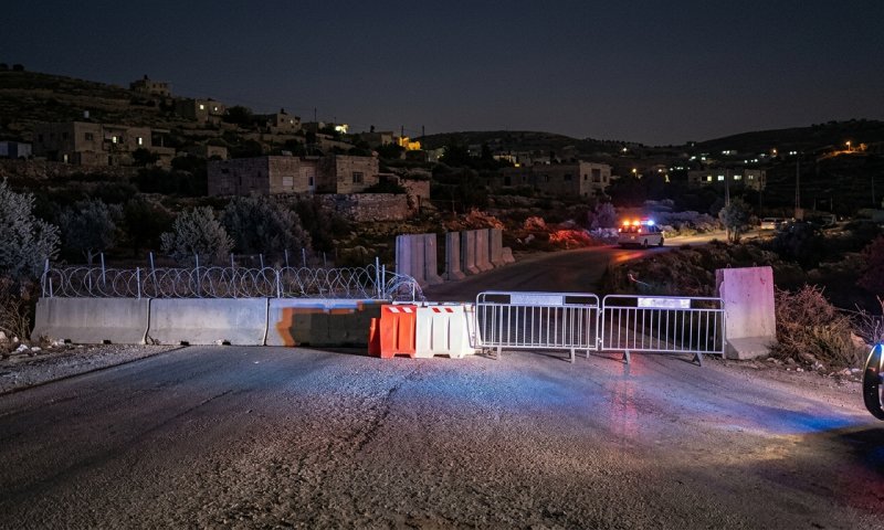 כוחות מיוחדים פשטו ממסוקים על אזור חברון, דיווח על פיצוץ מטען