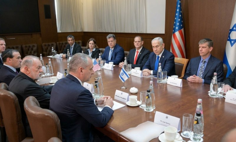 נתניהו נפגש עם מנכ"ל "מועצת השלום" המנהלת את עזה