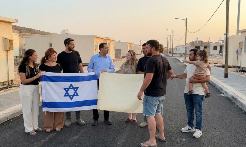 הוקם היישוב החדש "שלם" בשומרון: משפחות ראשונות עלו לקרקע