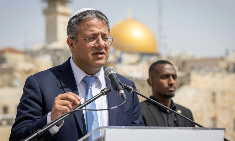 בן גביר לשוטרים: "אחזור לתפקיד - או אמנה מישהו מטעמי"