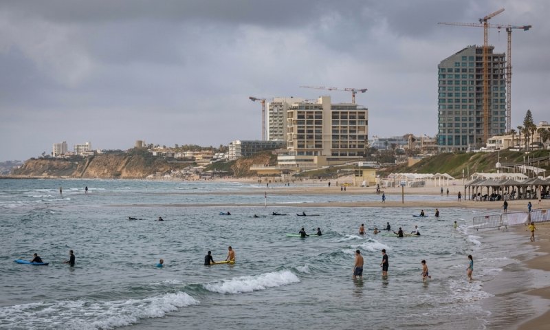 משרד הבריאות מזהיר: זיהום במים בחוף הכוכבים בהרצליה