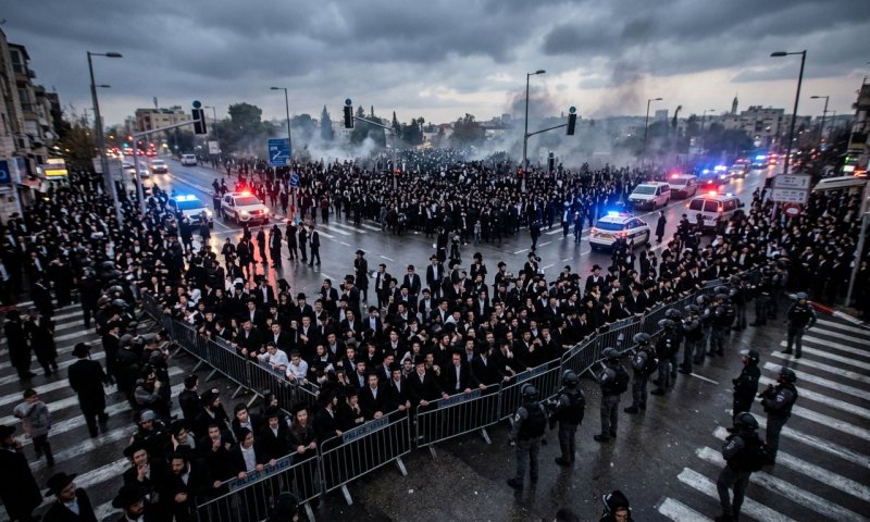 הפגנות חרדים ב-4 בתי כלא: המשטרה תעביר עצורים לצה"ל