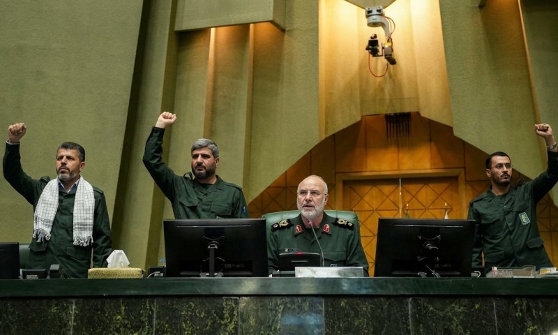חוק חדש באיראן: שנתיים מאסר למי שיתראיין לתקשורת ישראלית