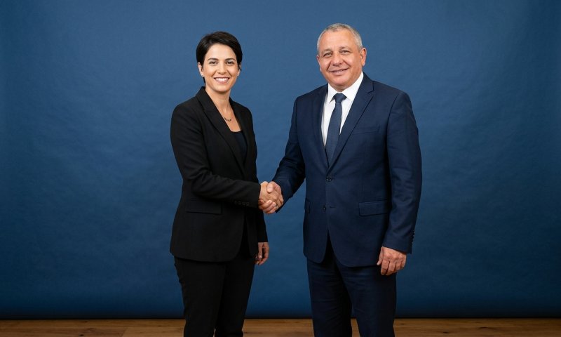 מנכ"לית משרד העבודה לשעבר מצטרפת למפלגתו של גדי איזנקוט