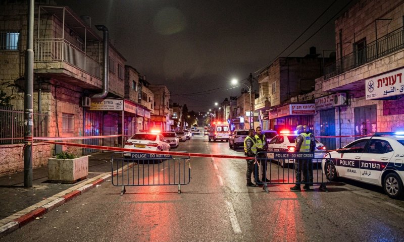 רצח בקלנסווה: גבר נורה למוות ברכבו, אשתו נפצעה אנוש