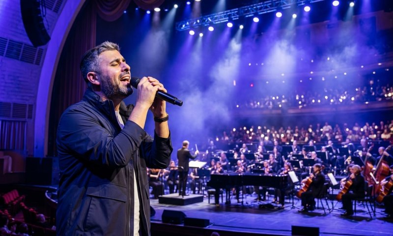 ישי ריבו כובש את ניו יורק: יופיע ברדיו סיטי עם הפילהרמונית