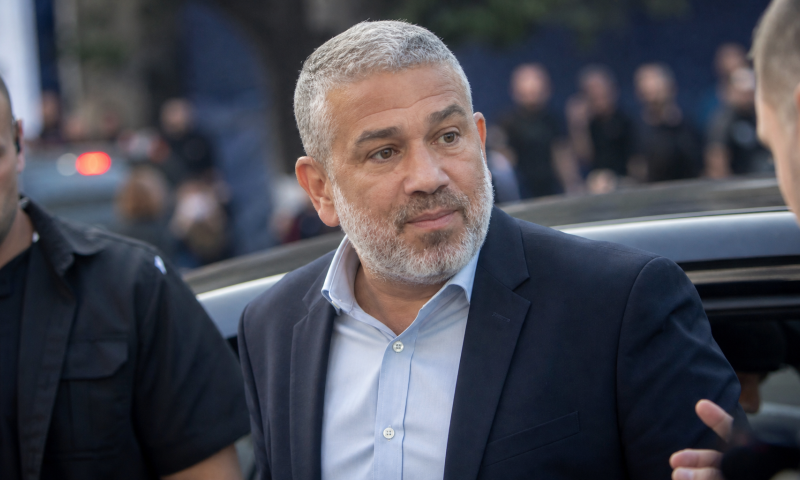 סגן הנשיא ואנס תקף את ינון מגל: "מאמץ תעמולה איראנית"