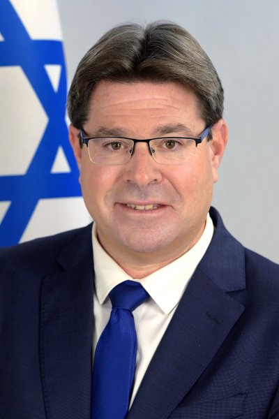 אופיר אקוניס