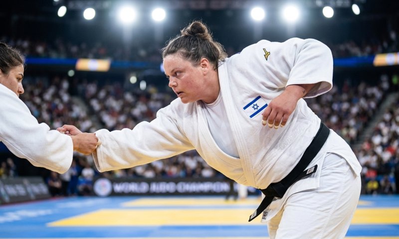 אליפות העולם בג'ודו: רז הרשקו הפסידה בחצי הגמר ותיאבק על הארד