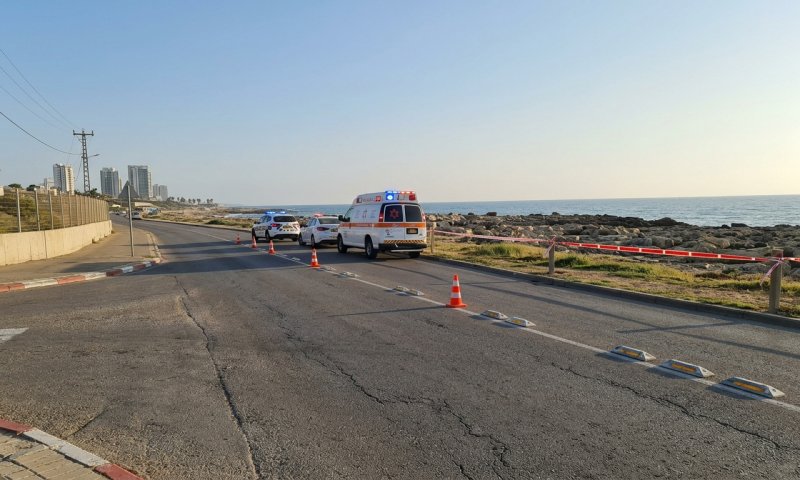 בת 40 טבעה בחוף הסלע: צוותי מד"א מבצעים בה פעולות החייאה