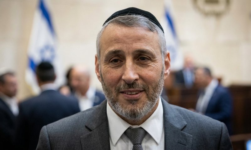 ח"כ ביטון נחקר שוב בחשד שהעביר כספי חינוך לעיתון ש"ס