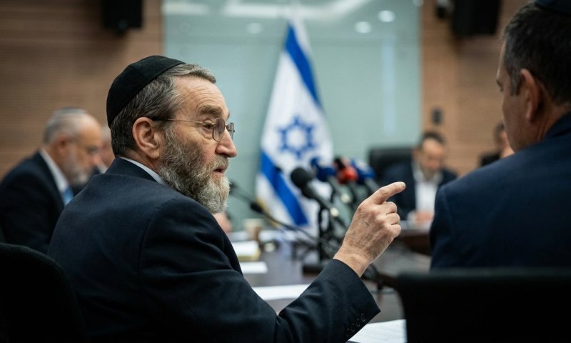בתיעוד חשאי: גפני שוקל לנטוש את נתניהו - "כמה אנחנו חייבים?"