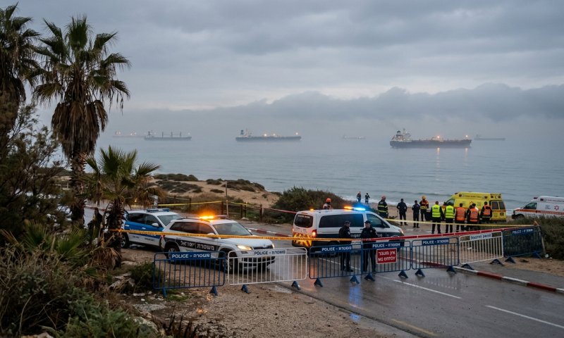ארה"ב תקפה חמש מכליות נפט של איראן בתגובה לירי על הצי