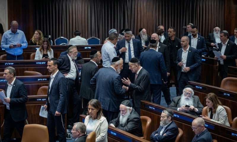 ש"ס ויהדות התורה חתמו על הסכם עודפים לקראת הבחירות