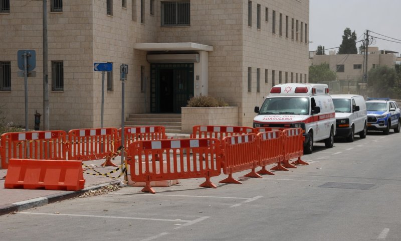 אישום: פרץ לבית גרושתו ודקר את בן זוגה חמש פעמים