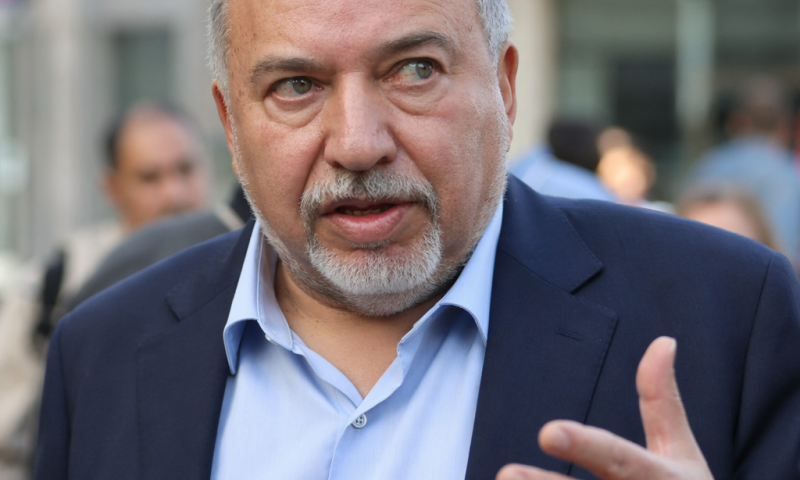 ליברמן: "לנתניהו אין מקום בממשלה, יאיר גולן צריך לשתוק"