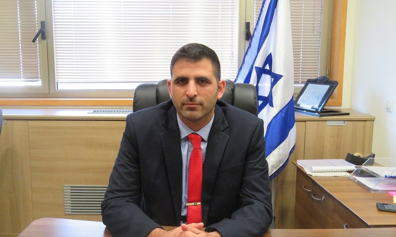 מאי גולן נגד יאיר גולן: "ערוץ 14 - שלכם. הוא לא מפיץ עלילות דם"